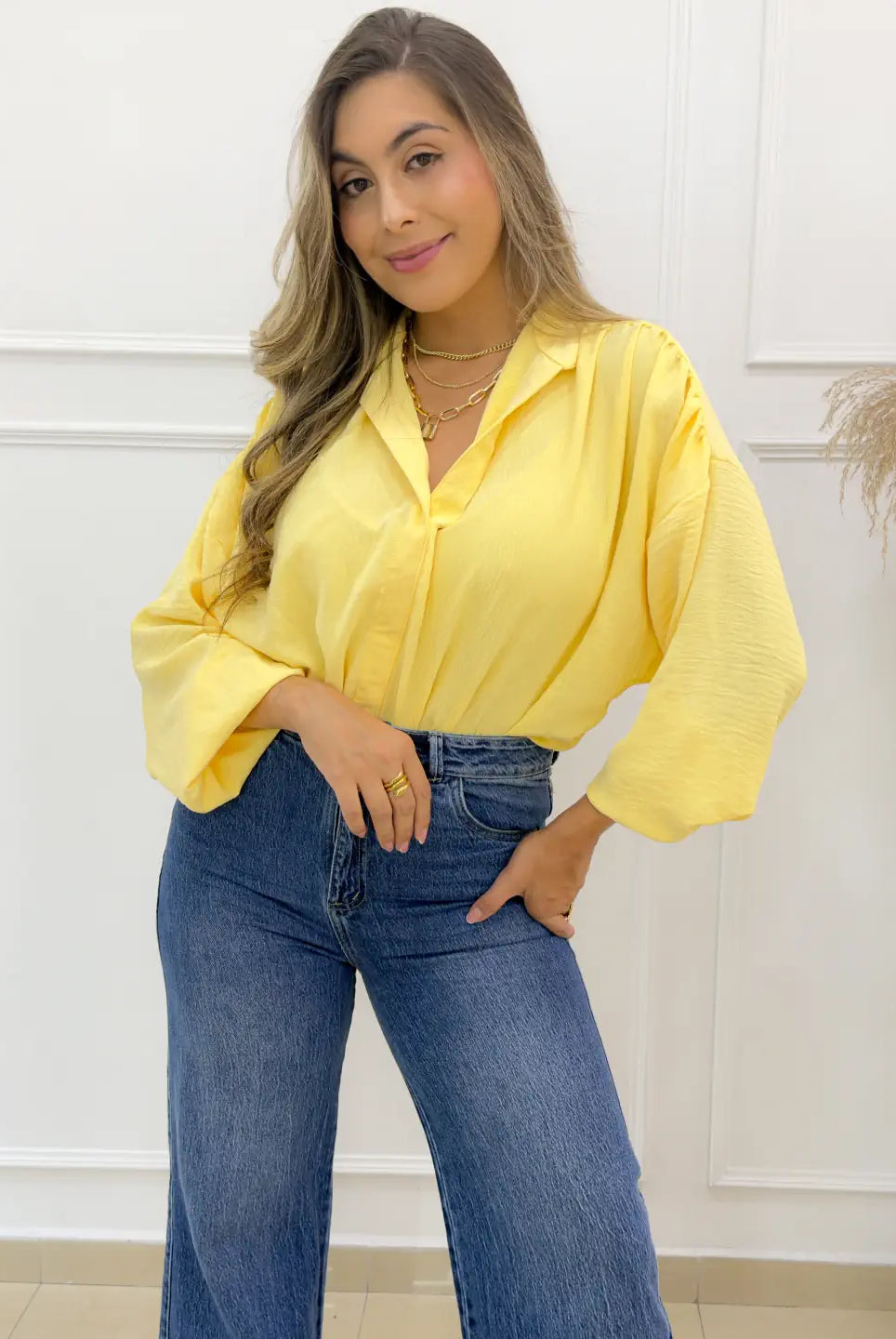 Blusa amarilla oversize mujer elegante manga amplia