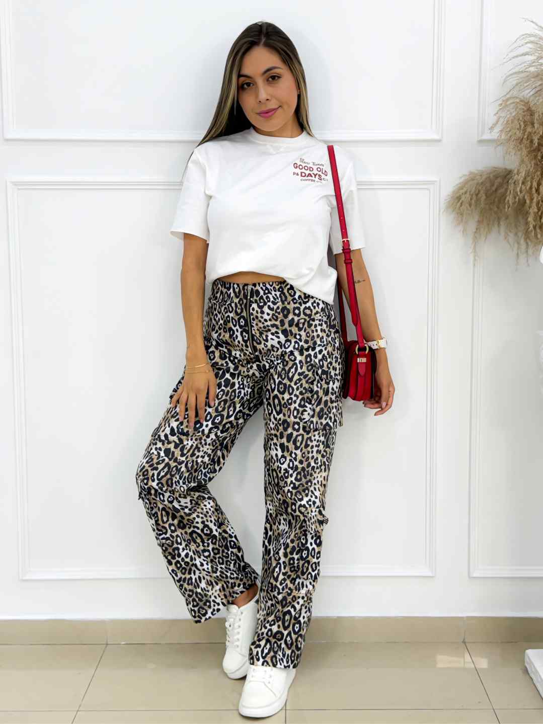 PANTALON CARGO AMATISTA LEOPARD - Tienda Coral