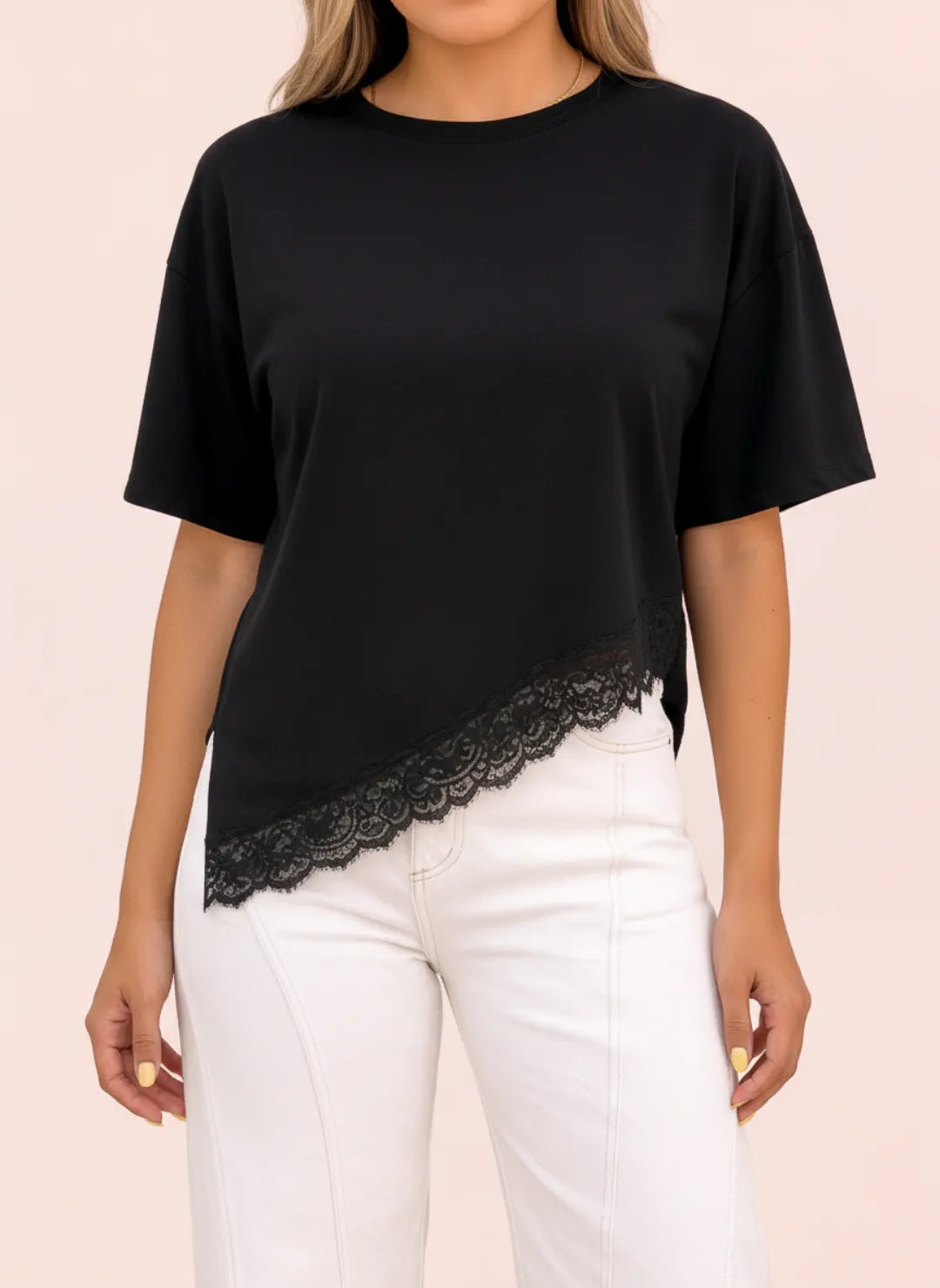 CAMISETA BONNIE NEGRA - Tienda Coral