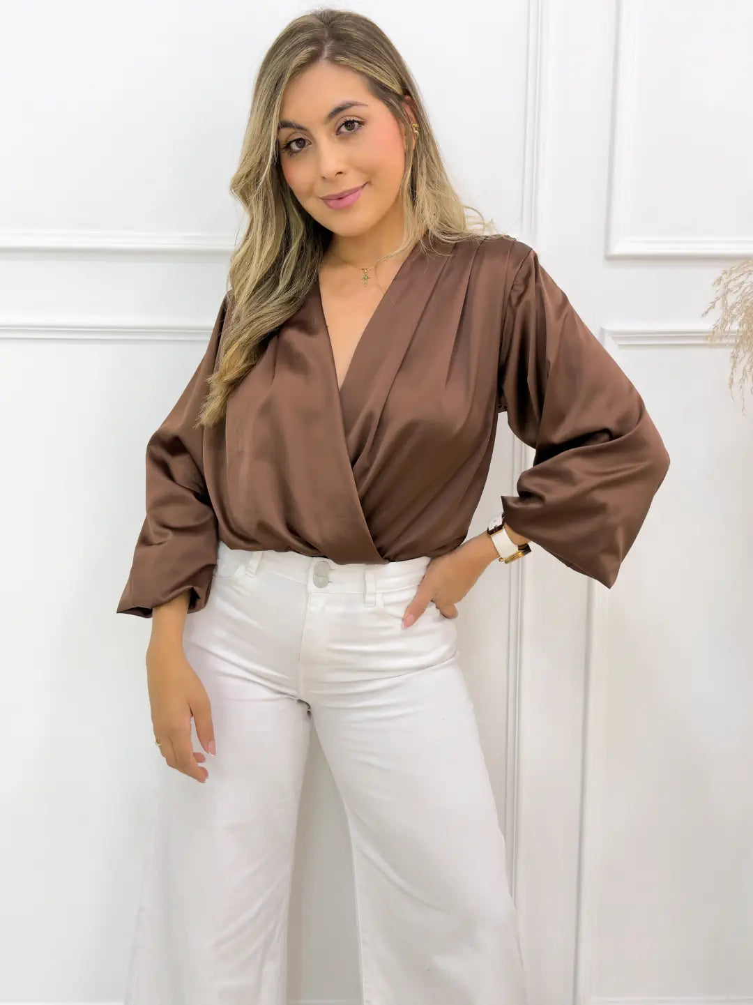 BLUSA VICTORIA SATIN CAFE - Tienda Coral