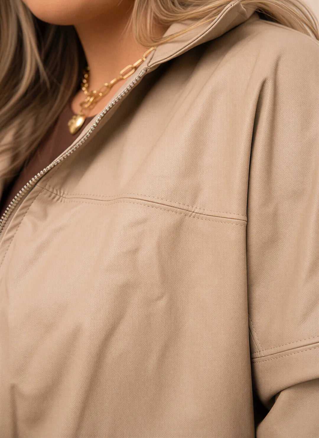 CHAQUETA CHARLOTTE BEIGE - Tienda Coral