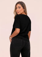 CAMISETA BONNIE NEGRA - Tienda Coral